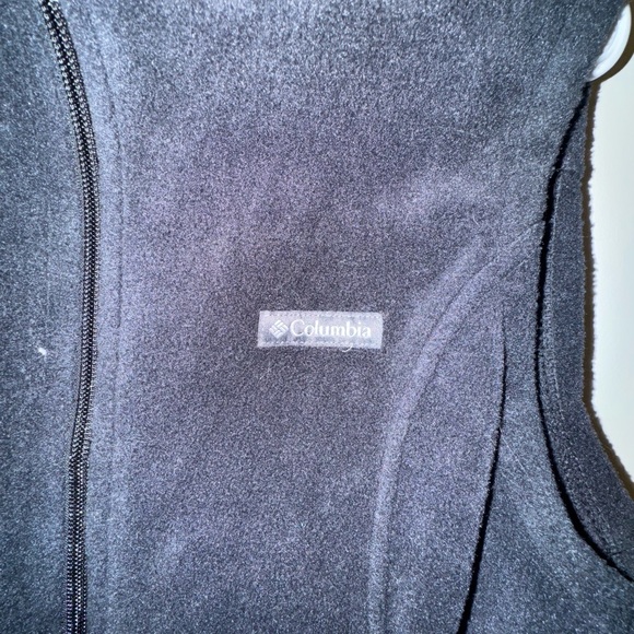 Columbia Black Fleece Vest - Picture 2 of 4
